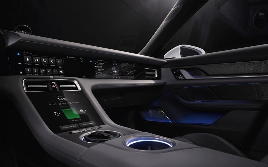 Интерьер Porsche Taycan Turbo S 2019 года  (WW) (фото 2 из 46)